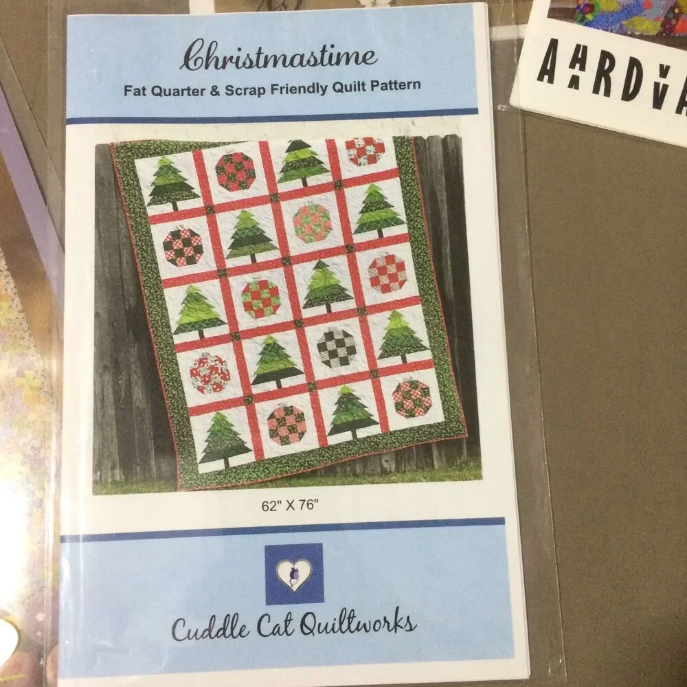 Quilt Pattern Lot of 4 New Polynesian Pinwheel Hoops Bunny Christmas Trees